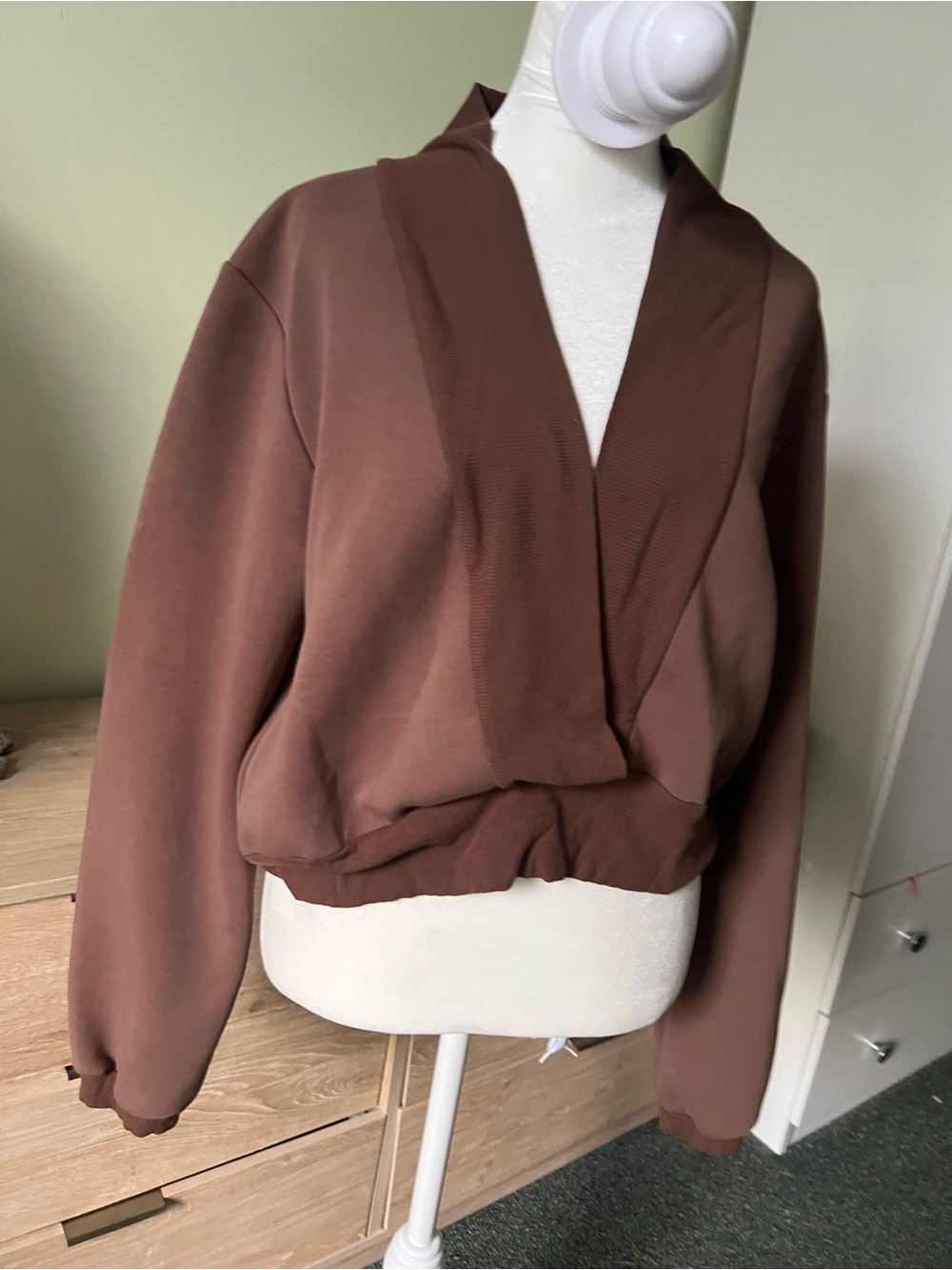 Brown V-Neck Plunge Shrug Style Long-sleeve Cozy Sweater Sweatshirt Loungewear L - Picture 2 of 16